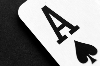 Casino Hold'em – strategii și sfaturi