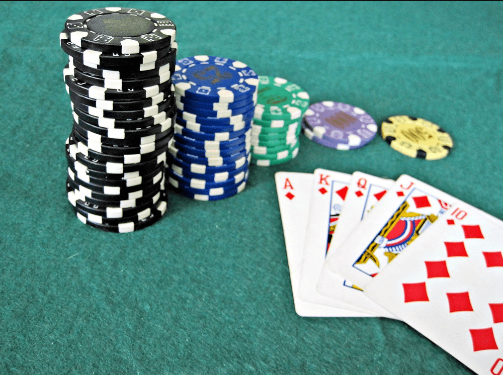 Imagine masă de poker