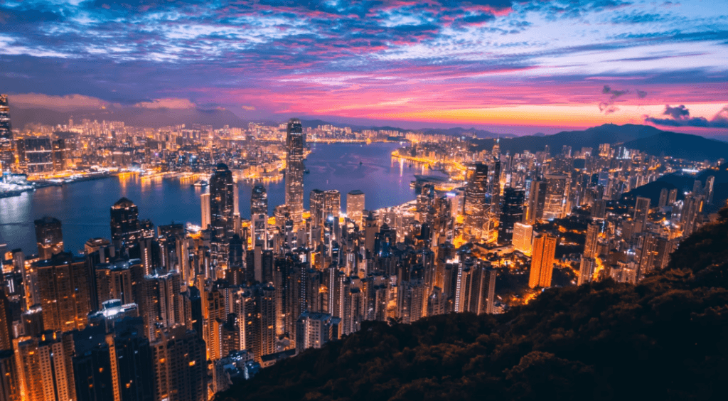 Este Hong Kong noul Macao?
